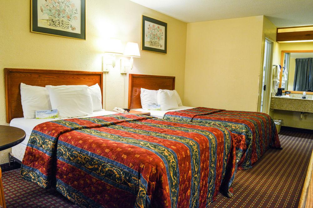 Days Inn By Wyndham Easley West Of Greenville/Clemson Area Eksteriør billede