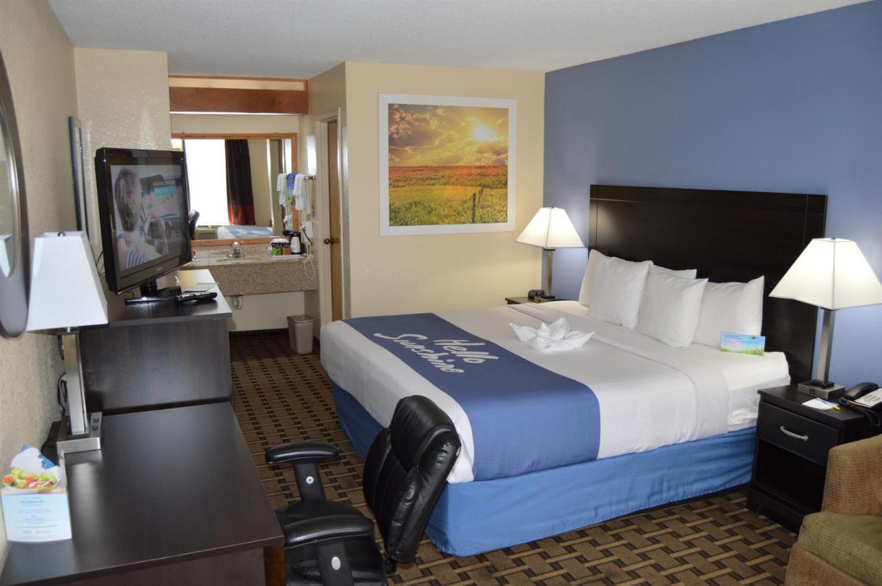 Days Inn By Wyndham Easley West Of Greenville/Clemson Area Eksteriør billede