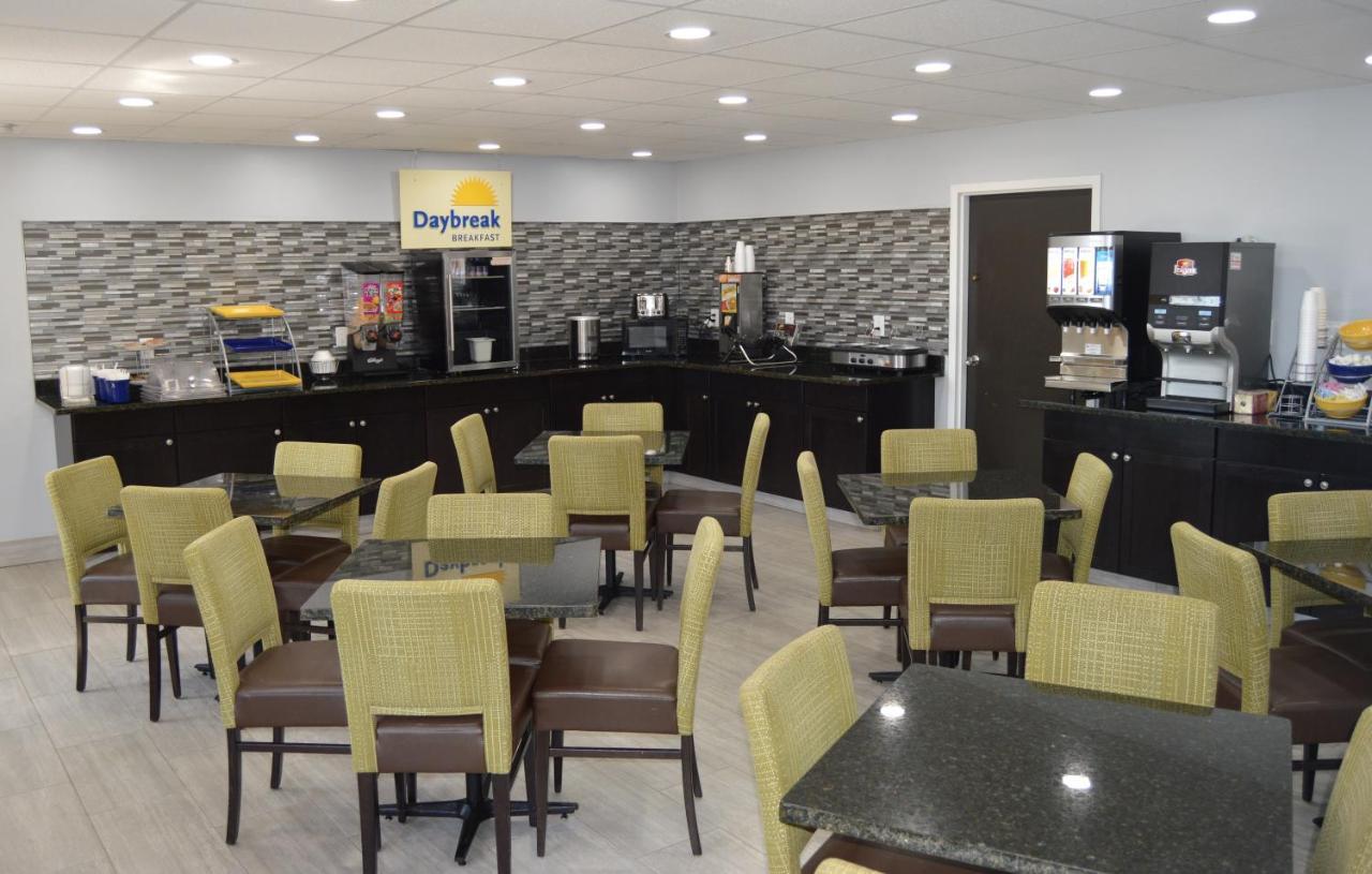 Days Inn By Wyndham Easley West Of Greenville/Clemson Area Eksteriør billede