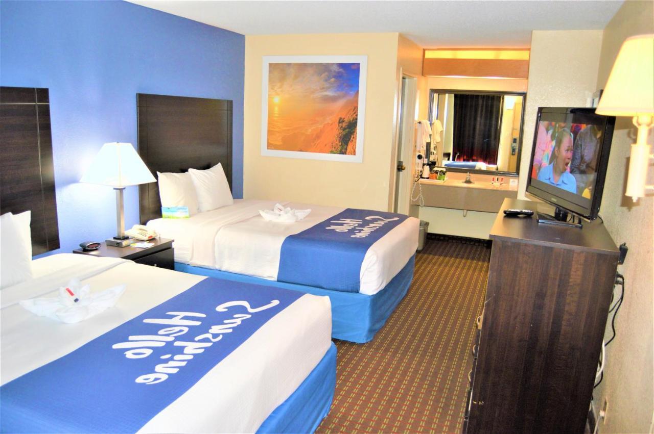 Days Inn By Wyndham Easley West Of Greenville/Clemson Area Eksteriør billede